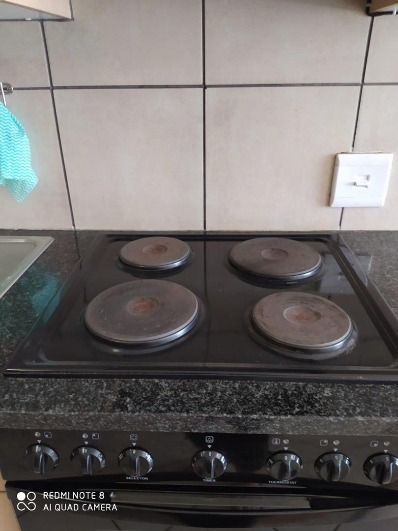 To Let 1 Bedroom Property for Rent in Langenhovenpark Free State